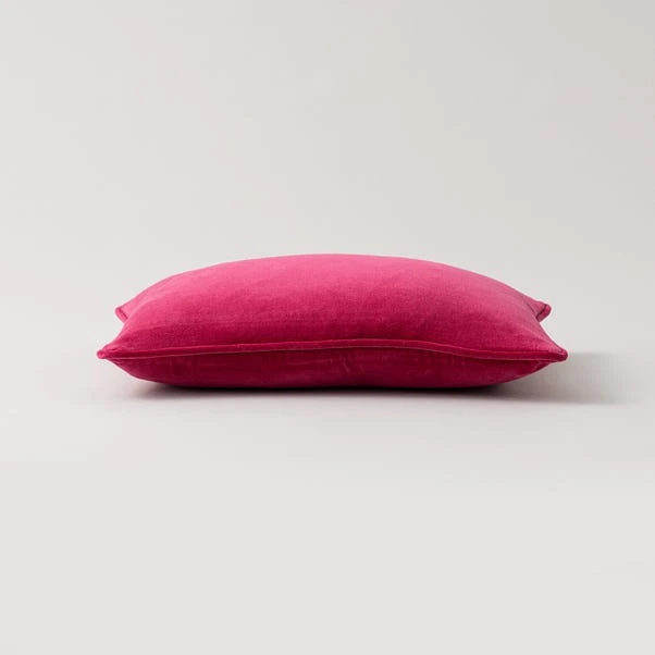 Clara Cotton Velvet Rectangle Cushion - Image 7
