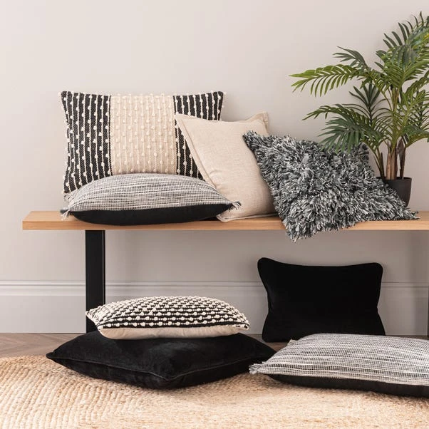 Clara Cotton Velvet Rectangle Cushion - Image 5