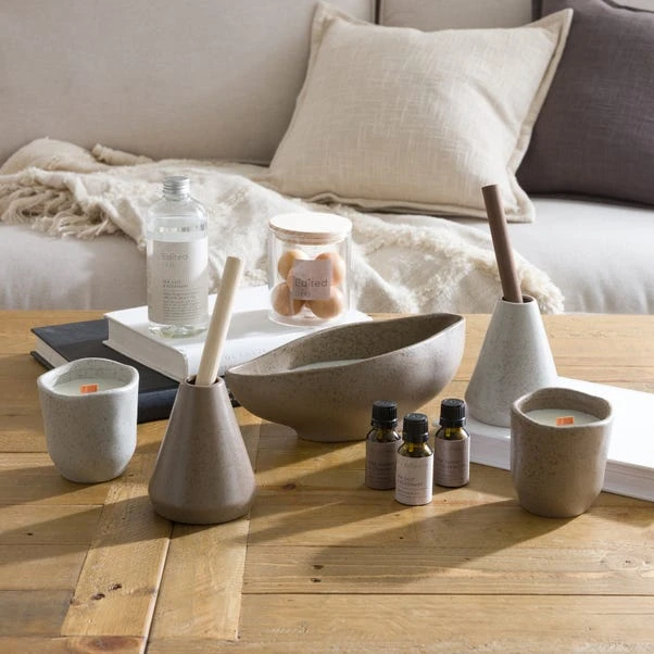 Sea Salt & Rosemary Ceramic Crackle Candle - Image 5